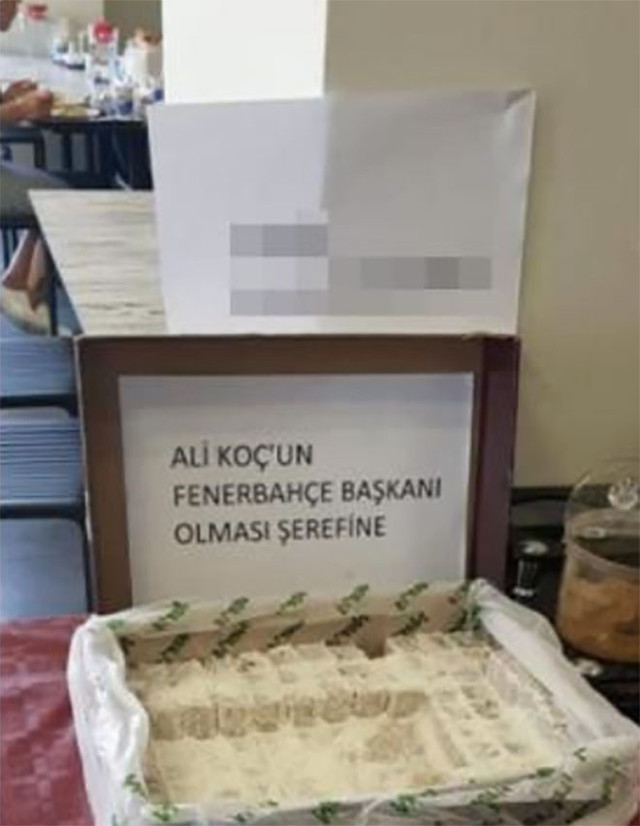Fenerbahçe taraftarı, Ali Koç için dağıttığı lokumların parasını geri istedi - Resim: 0