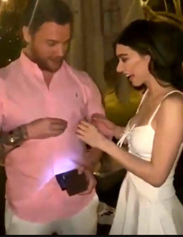 Sinan Akçıl Burcu Kıratlı yeniden evleniyor işte böyle evlilik teklifi etti - Resim: 2