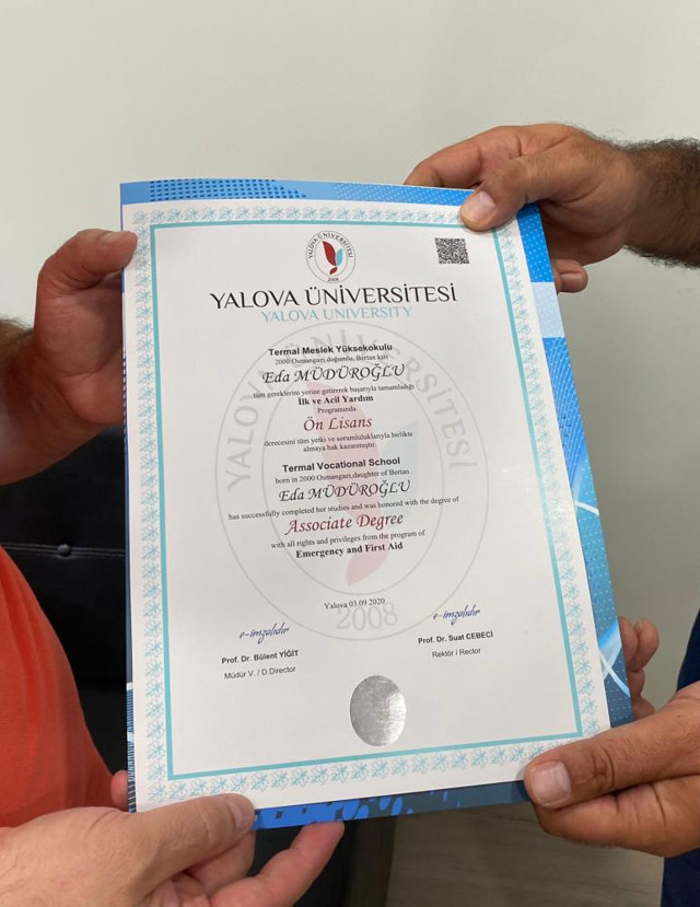 Bir babanın uzaklara dalıp gittiği an - Resim: 2