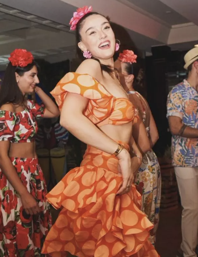 Zehra Güneş'ten Melissa Vargas'a Küba esintili doğum günü sürprizi - Resim: 2