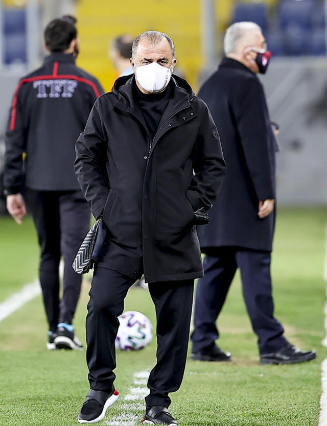 Fatih Terim, Ankaragücü yöneticileriyle tartıştı - Resim: 1