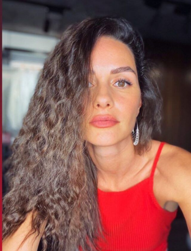 Yasemin Özilhan yeni imajını paylaştı takipçilerinden beğeni yağdı - Resim: 4