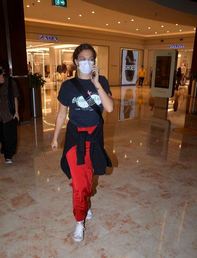 Atiye dizisinin yıldızı Melisa Şenolsun makyajsız yakalandı koşar adım uzaklaştı - Resim: 3