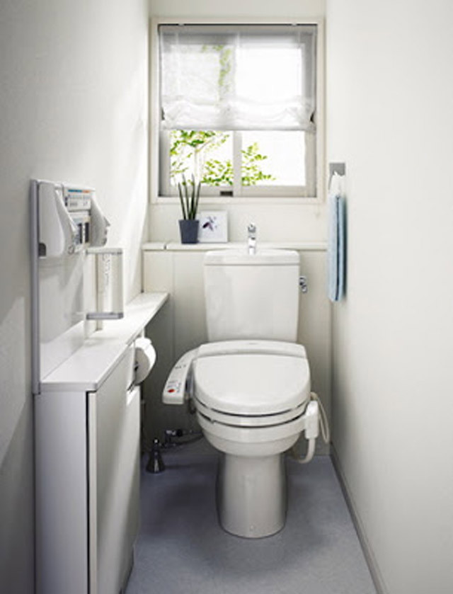 Kocası ve çocuklarına kızdı klozete elektrik verdi! - Resim: 3