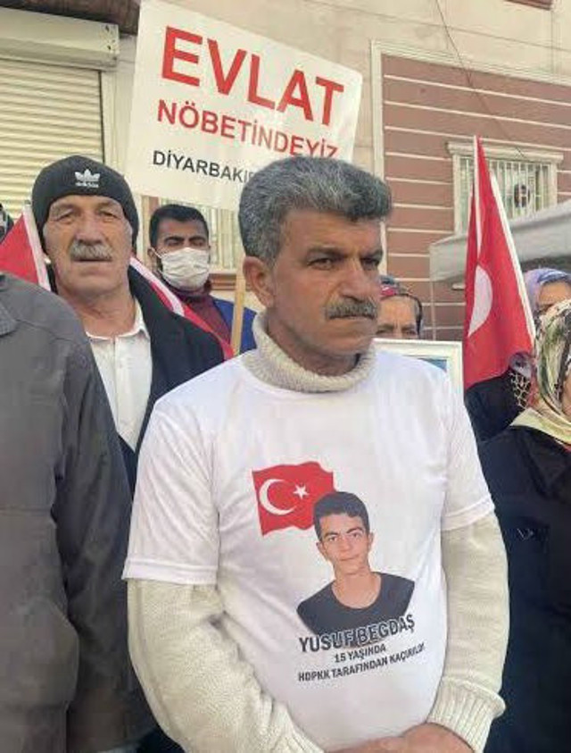 Bu da oldu! Cinayet hükümlüsüne devlet koruma vermiş: Cezaevine götürülürken firar etti - Resim: 0