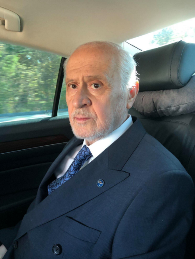 MHP'den Devlet Bahçeli'yle ilgili yeni fotoğraflar - Resim: 1