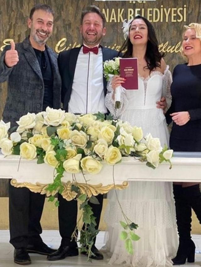 Eşkıya Dünyaya Hükümdar Olmaz Gözde Okur evlendi nikah şahidi bakın kim - Resim: 3