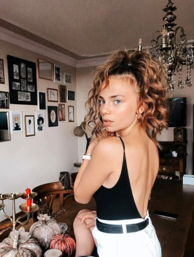 La Casa de Papel dizisinin Rio'su şortunu indirip poz verdi Bahar Şahin bakın ne yazdı - Resim: 4