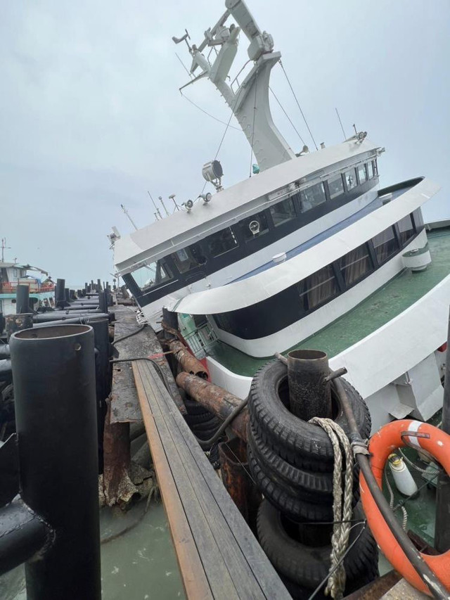 Tayland'da balıkçı tekneleri alabora oldu: 1 ölü, 8 kayıp - Resim: 0