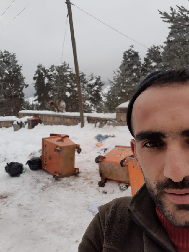 Gören telefonuna sarıldı! Sarıkamış'ta yavru ayı şaşkınlığı - Resim: 4