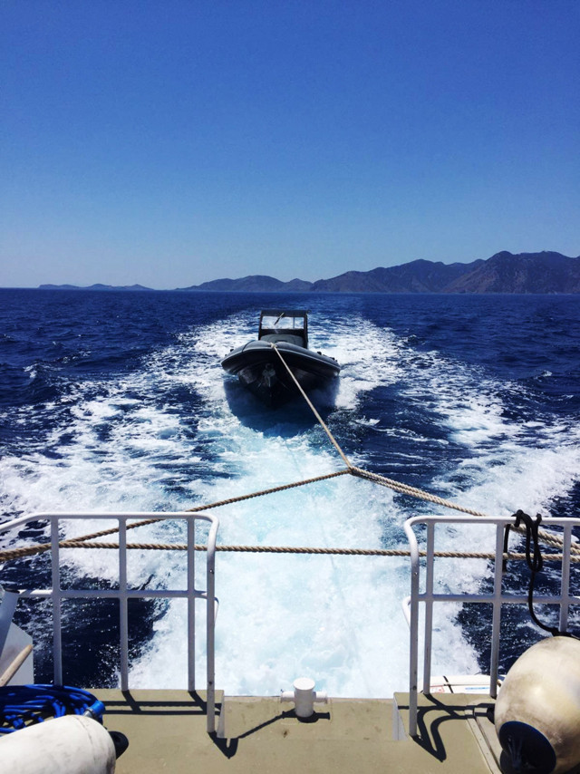 Muğla açıklarında sürüklenen teknede bulunanlar kurtarıldı - Resim: 0