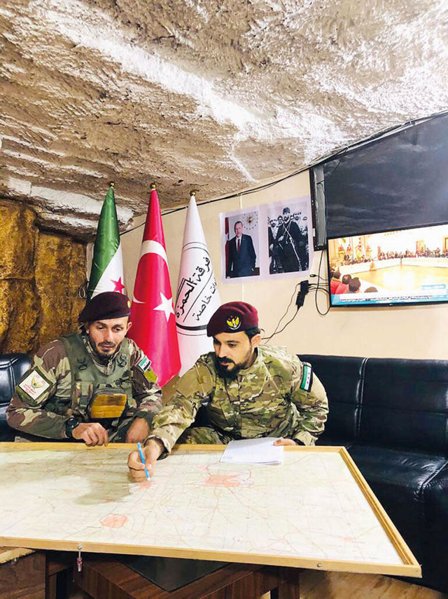 Özgür Suriye Ordusu'nda Atatürk fotoğraflı komutan - Resim: 0