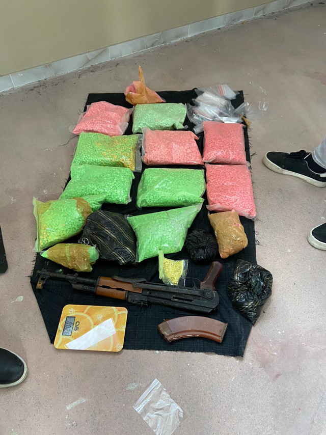 Sultangazi'de uyuşturucu satıcısı iki kardeş tutuklandı - Resim: 0