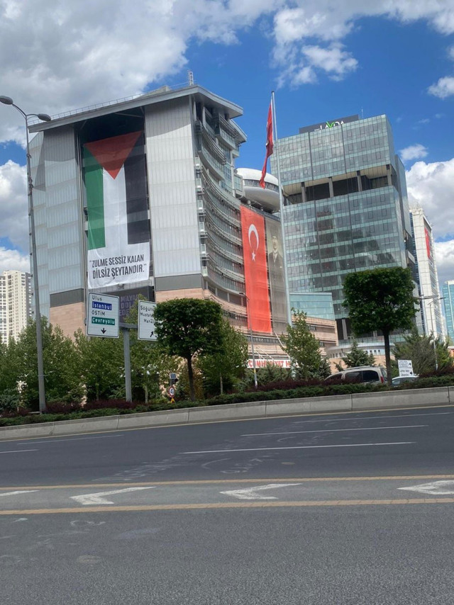 CHP Genel Merkezi'nde dev Filistin bayrağı Hz Muhammed'in sözü de yer aldı - Resim: 0