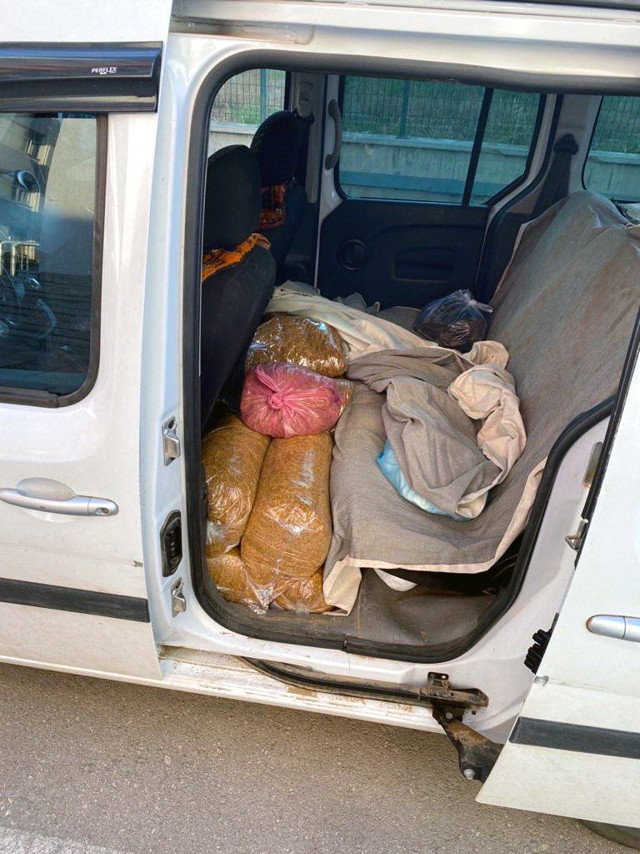 Adana’da 'kaçakçılık' operasyonu: 5 gözaltı - Resim: 1