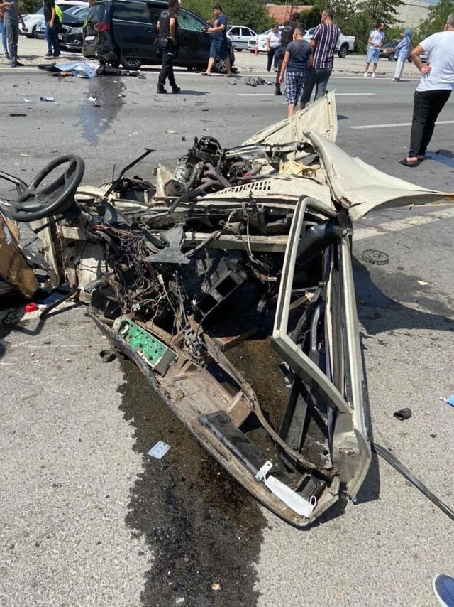 Ankara'da zincirleme kaza: 1 ölü 10 yaralı - Resim: 0