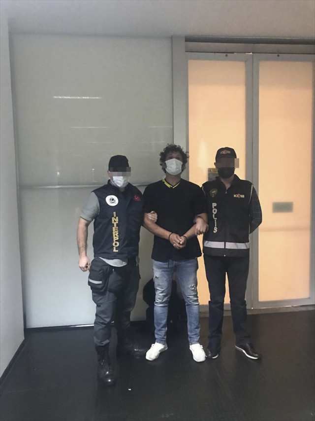 Tosuncuk lakaplı Mehmet Aydın'ın ağabeyi Fatih Aydın Türkiye'ye doğru yola çıktı - Resim: 0