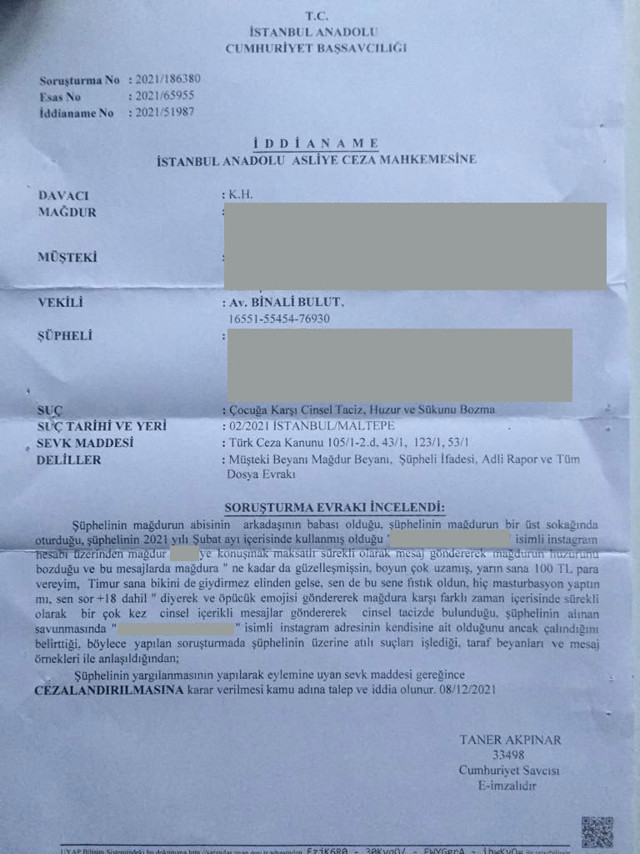 CHP'li iş adamı 15 yaşındaki kızı taciz etti: Mastürbasyonlu +18 içerikleri rezalet - Resim: 0