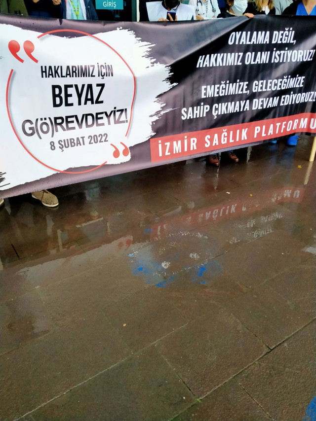 Doktorların eylemi başladı Bugün hastanelere gitmeyin randevular iptal - Resim: 0