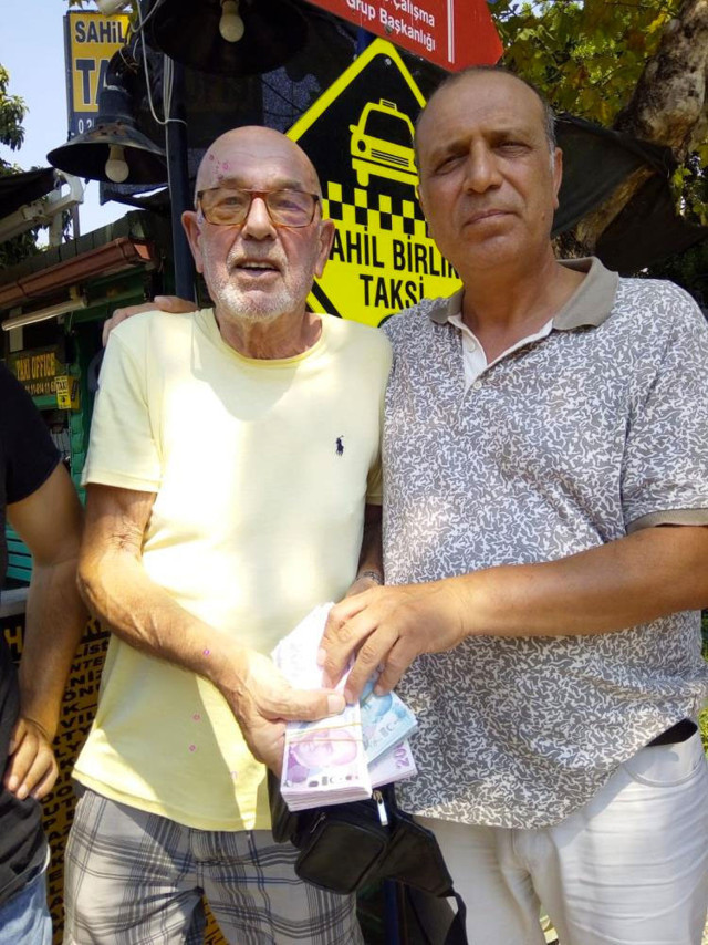Takside unuttuğu 47 bin lirası teslim edilen İngiliz uyruklu vatandaş Türkler için böyle söyledi - Resim: 0
