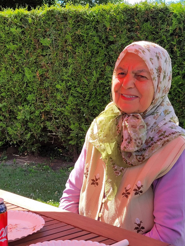 Yaşlı kadını oğlunun köpekleri parçalayarak öldürdü! Oğlu hapisteymiş - Resim: 0