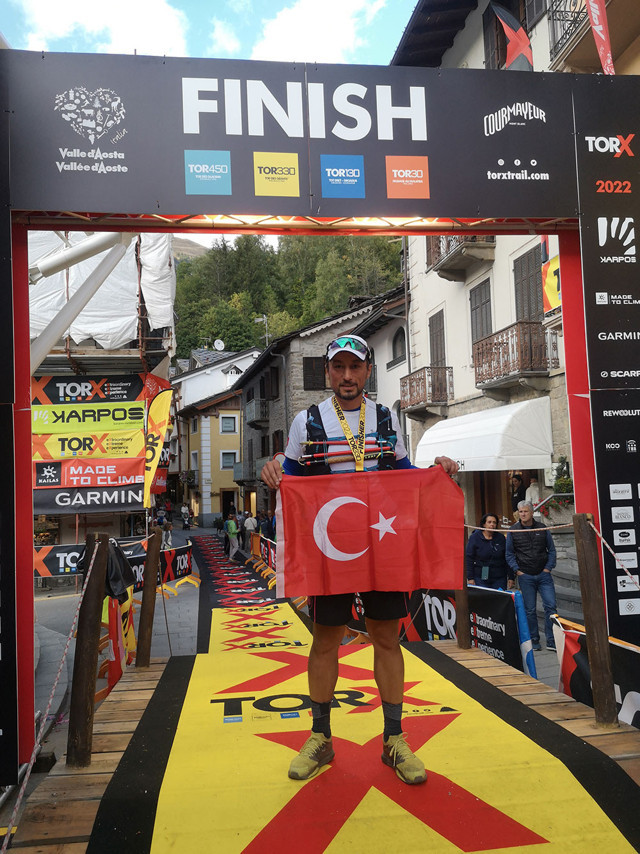 Türk yarışçı Sadık Taşkın Tor des Géants’ı tamamladı, alkışları topladı  - Resim: 2