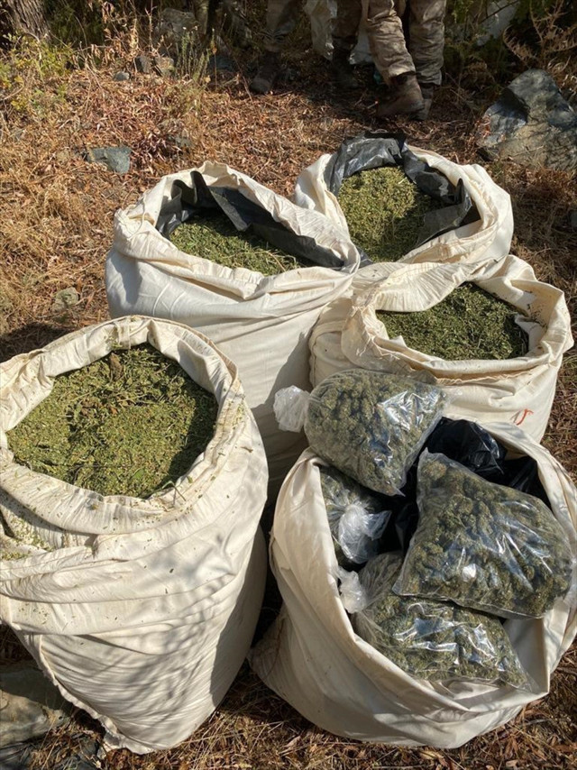 Diyarbakır'da Eren Abluka Sonbahar-Kış operasyonu! İşte ilk günde ele geçirilenler - Resim: 3