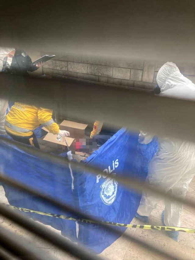 Bahçelievler’de vahşet! Çalıştığı evde doğurduğu bebeği camdan attı - Resim: 0