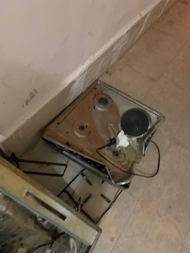 Düdüklü tencere bomba gibi patladı! Yaralılar var - Resim: 0