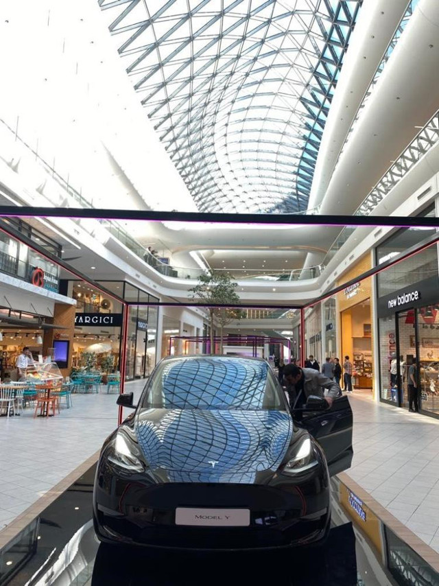 Tesla ikinci AVM mağazasını Anadolu Yakası’nda açtı - Resim: 0