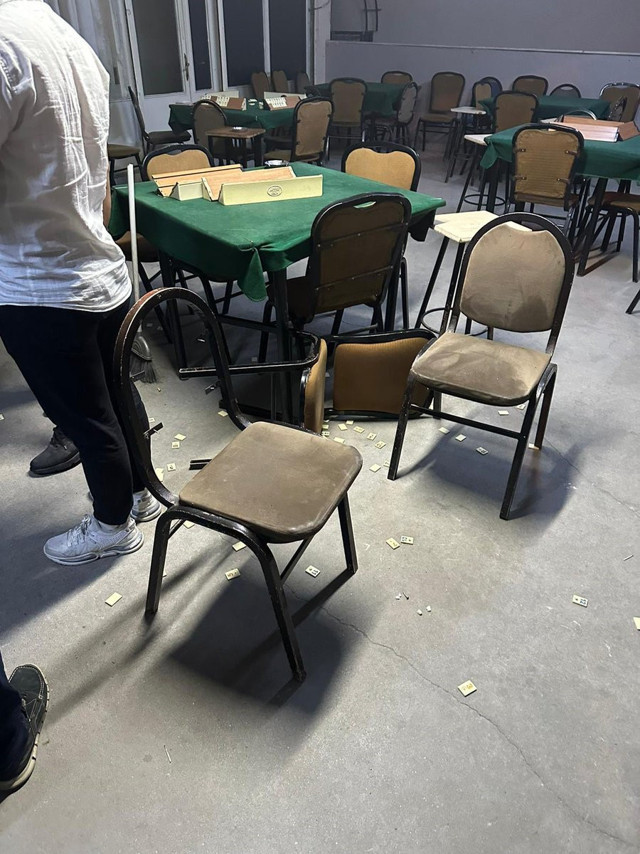 AK Parti ve CHP'li başkanlardan sağduyu çağrısı; sarılarak poz verdiler - Resim: 2