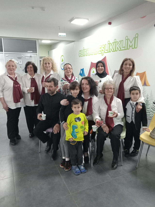 Bursa'da Kültür Akademisi afetzede yüreklere dokundu - Resim: 0