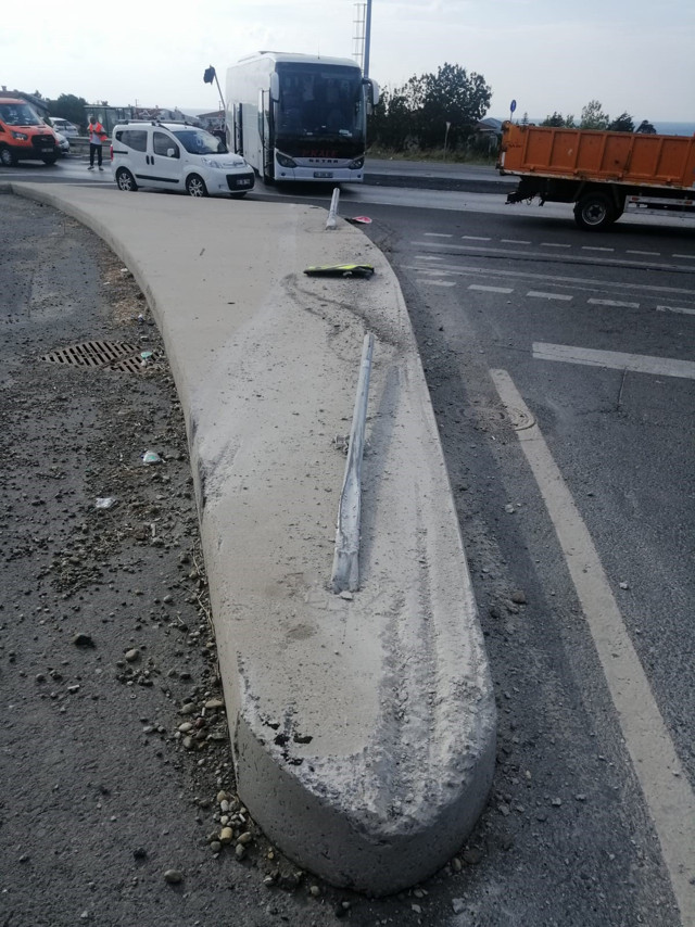 Silivri'de kadın otobüs şoförünün soğukkanlılığı muhtemel faciayı önledi - Resim: 0