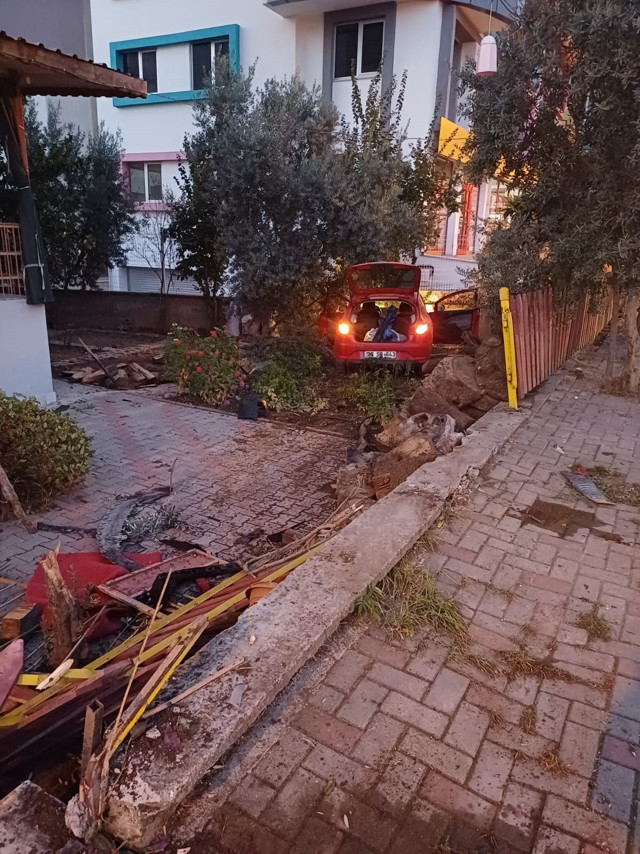 Otostop çeken kişiyi aracına aldı bıçaklanarak öldürüldü! Nedeni ise... - Resim: 0