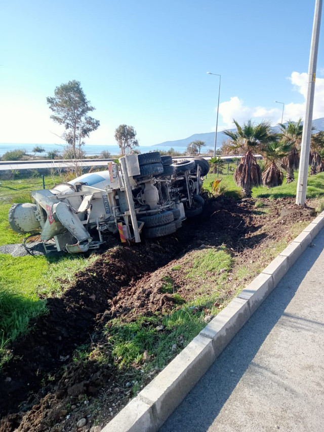 Antalya'da beton mikserinin çarptığı kişi öldü - Resim: 0