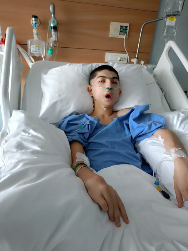 Doğuştan alt çenesi olmayan çocuğa başarılı operasyon: 17 yıl sonra normal yemek yiyebilecek - Resim: 3