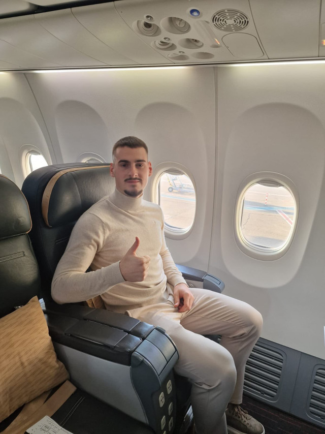 Fenerbahçe Ognjen Mimovic transferini resmen açıkladı! Sırp futbolcu İstanbul'a geldi - Resim: 2