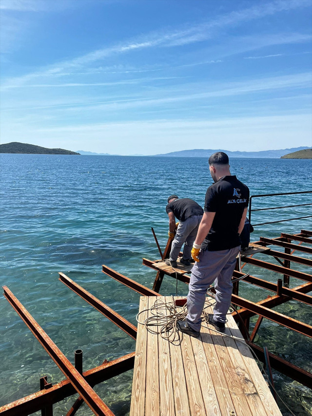 Bodrum'da bir site deniz kenarına kaçak iskele yaptı! Bakın ne ceza verildi - Resim: 0