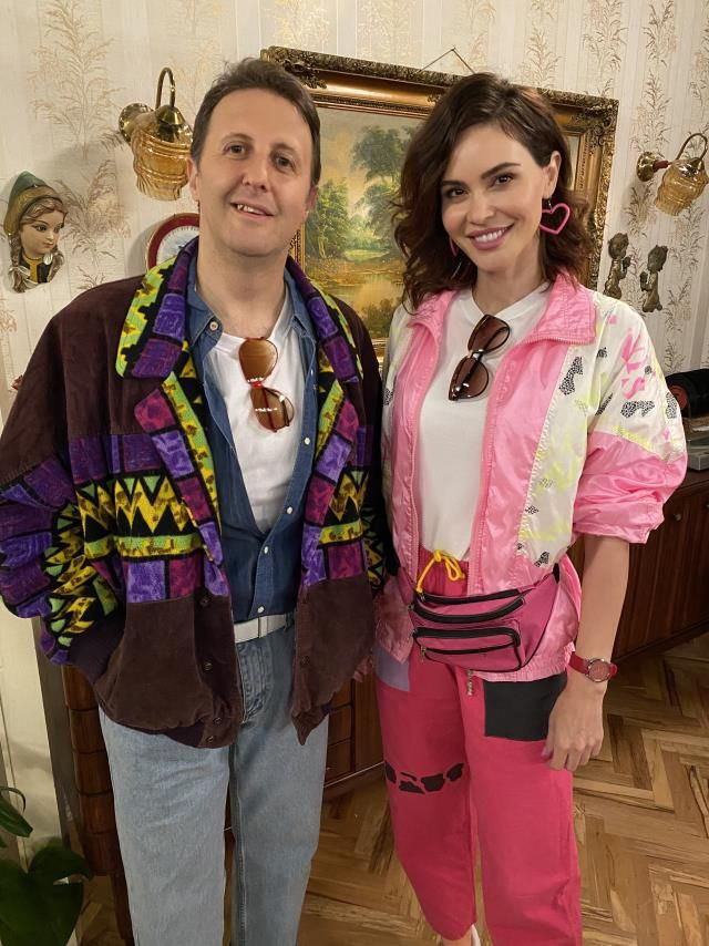 Yeni hayatı ağızları açık bırakacak Seksenler dizisine sevilen isim geri döndü - Resim: 3