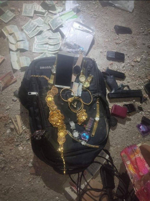 Emniyet Müdürü'nden sonra Komiser deprem hırsızı çıktı! Enkazlardan çanta dolusu altın ve döviz çalmış - Resim: 0