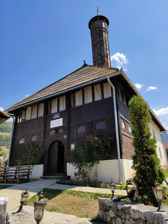 Karadağ'ın en eski Osmanlı camilerinden Hünkar Camisi 550 yaşında - Resim: 0