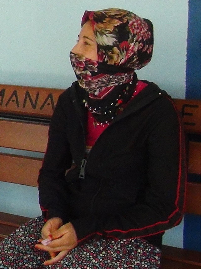 Dilenci kadın 3 günde 10 bin 26 lira ceza yedi! 'Yine dileneceğim' dedi - Resim: 0