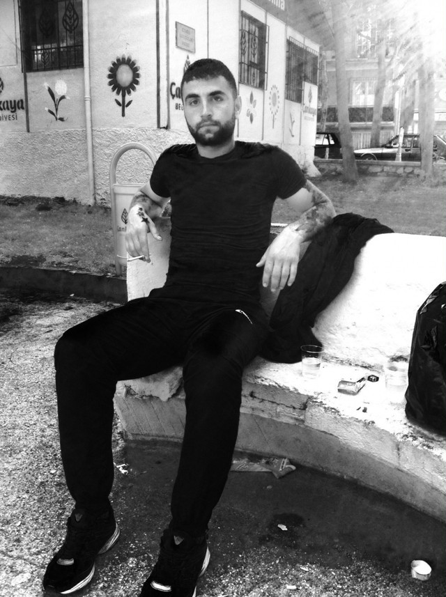 Ankara’da eski sevgilisinin evini bastı çocukları odaya kilitleyip göğsünden kurşunladı - Resim: 1