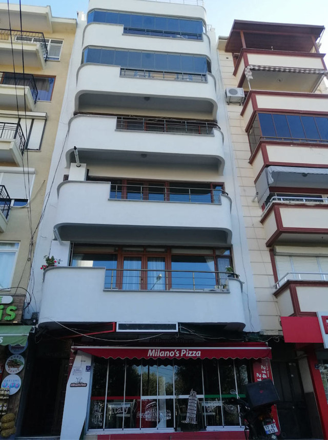 Çanakkale'de dehşet! Karı-koca evlerinde bıçaklanarak öldürüldü eski CHP'li vekilin baldızı çıktı - Resim: 1