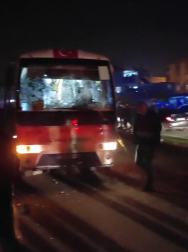 Mersin'de korkunç kaza! Anne yaralandı, kızı hayatını kaybetti - Resim: 0