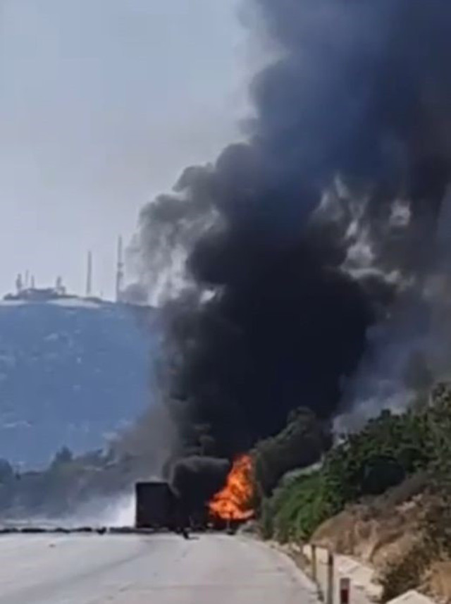 Mersin'de feci kaza! Tüpler peş peşe patladı, dumanlar kilometrelerce uzaktan görüldü! - Resim: 2