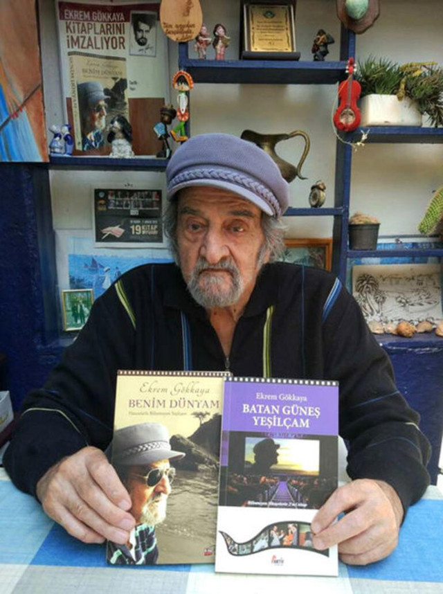 Kanserle mücadele ediyordu! Usta oyuncu Ekrem Gökkaya hayatını kaybetti - Resim: 0