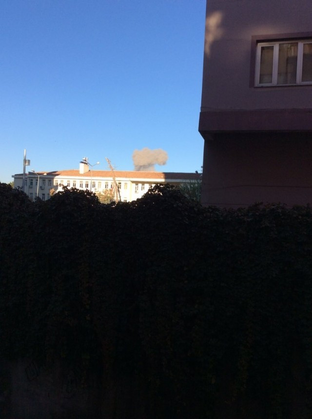 Diyarbakır patlama olay yerinden sıcak görüntüler - Resim: 3