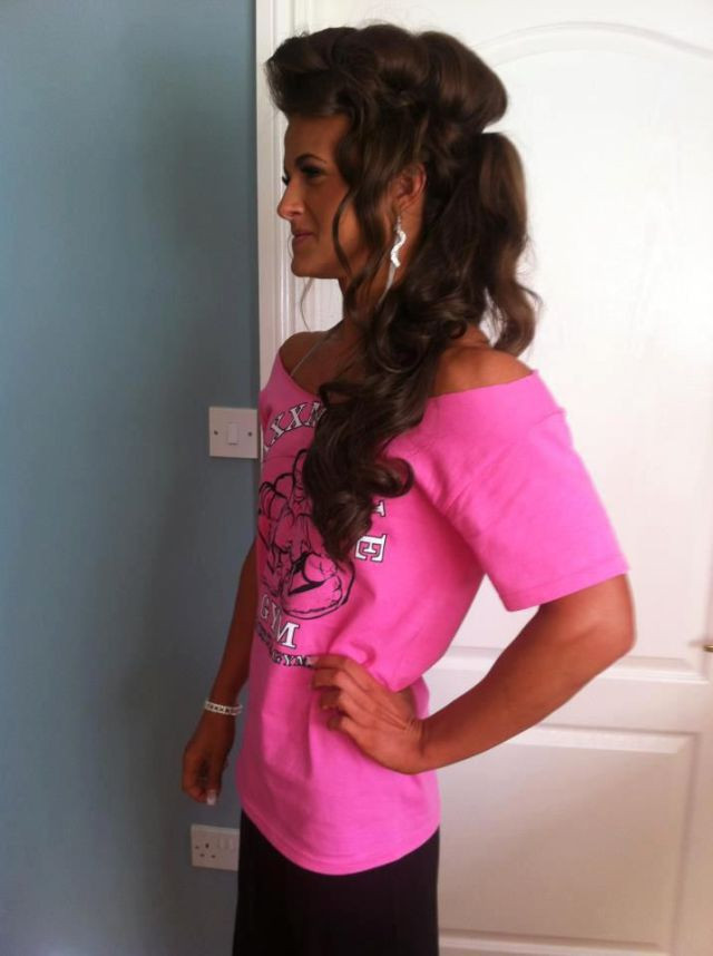 Genç kızlar arasında tuhaf vücut modası - Resim: 3