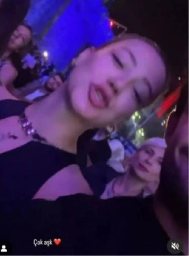 Batuhan Karacakaya'nın sevgilisi güzelliği ile büyüledi! Konserde ilan-ı aşk kervanına onlarda katıldı! - Resim: 2